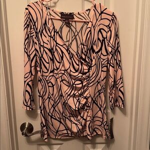 NWT Dana Buchman Shirred V-Neck Top - size Medium